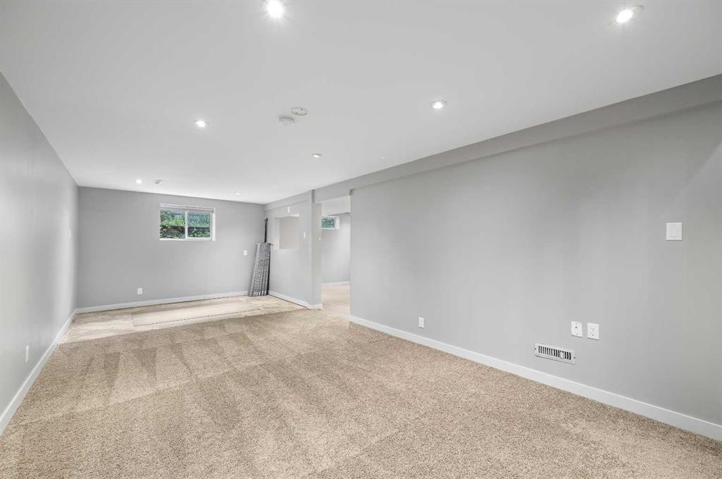 









4936


Worcester

Drive Southwest,
Calgary,




AB
T3C 3L6

