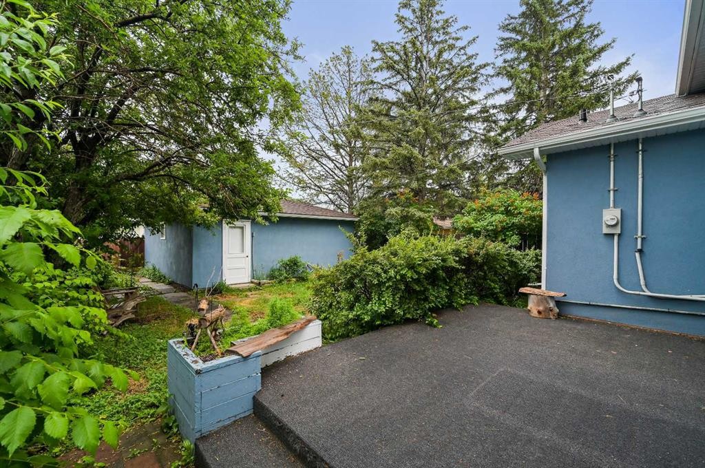 









4936


Worcester

Drive Southwest,
Calgary,




AB
T3C 3L6

