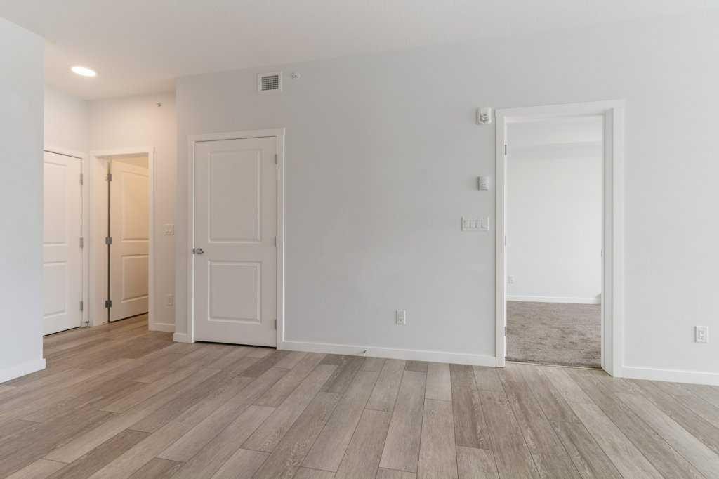 









3727


Sage Hill

Drive Northwest, 3405,
Calgary,




AB
T3R 1T7

