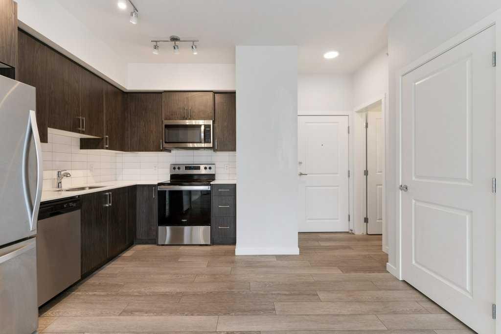 









3727


Sage Hill

Drive Northwest, 3405,
Calgary,




AB
T3R 1T7

