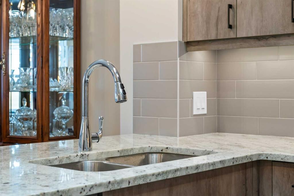 









227


Union

Avenue Southeast,
Calgary,




AB
T3M 3E9

