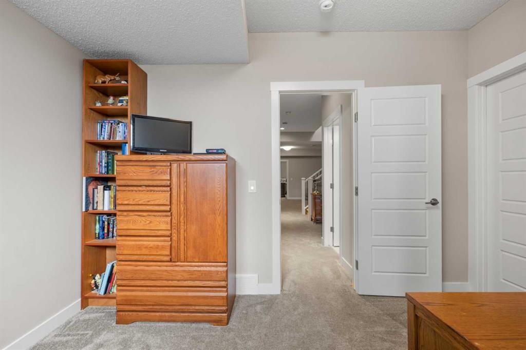 









227


Union

Avenue Southeast,
Calgary,




AB
T3M 3E9

