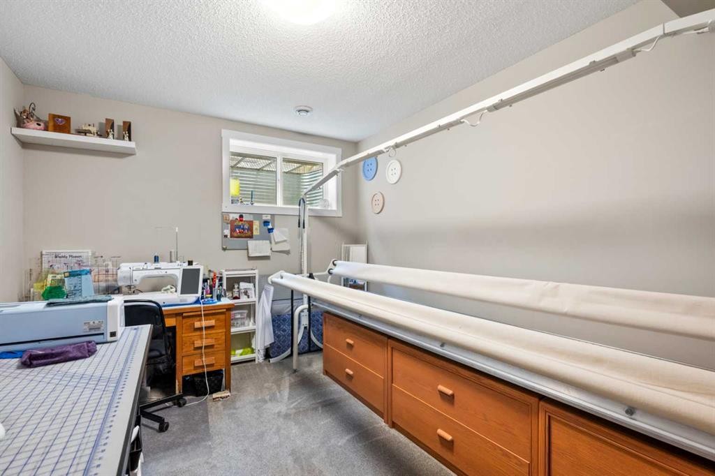 









227


Union

Avenue Southeast,
Calgary,




AB
T3M 3E9

