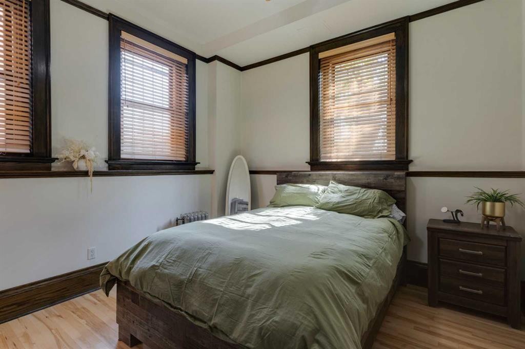 









804


18

Avenue Southwest, 1,
Calgary,




AB
T2T 0G8

