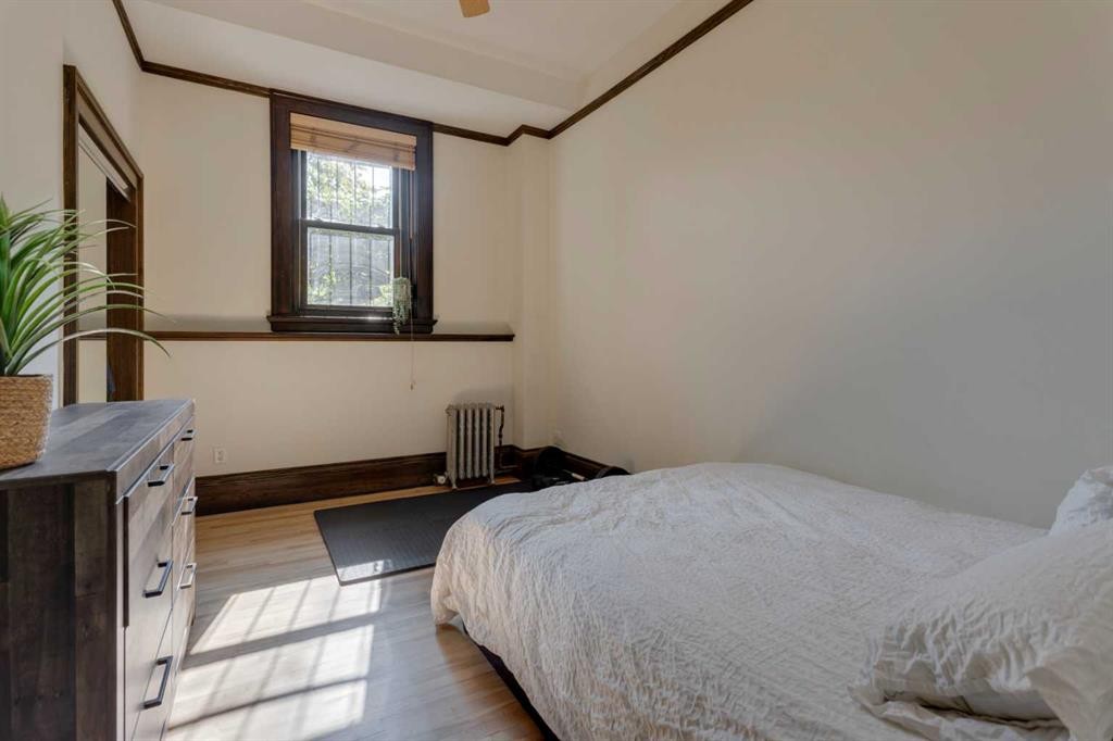 









804


18

Avenue Southwest, 1,
Calgary,




AB
T2T 0G8

