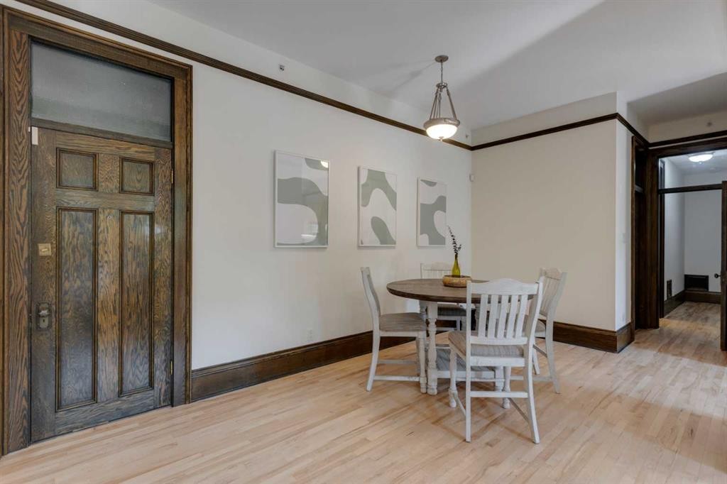 









804


18

Avenue Southwest, 1,
Calgary,




AB
T2T 0G8

