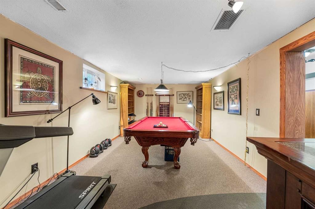 









1619


47

Street Southwest,
Calgary,




AB
T3C 2E2

