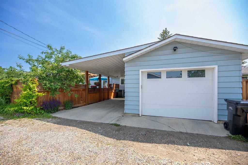 









1619


47

Street Southwest,
Calgary,




AB
T3C 2E2

