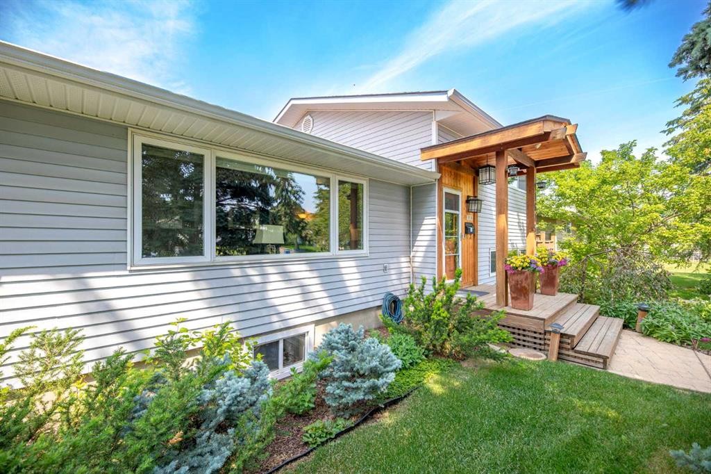 









1619


47

Street Southwest,
Calgary,




AB
T3C 2E2

