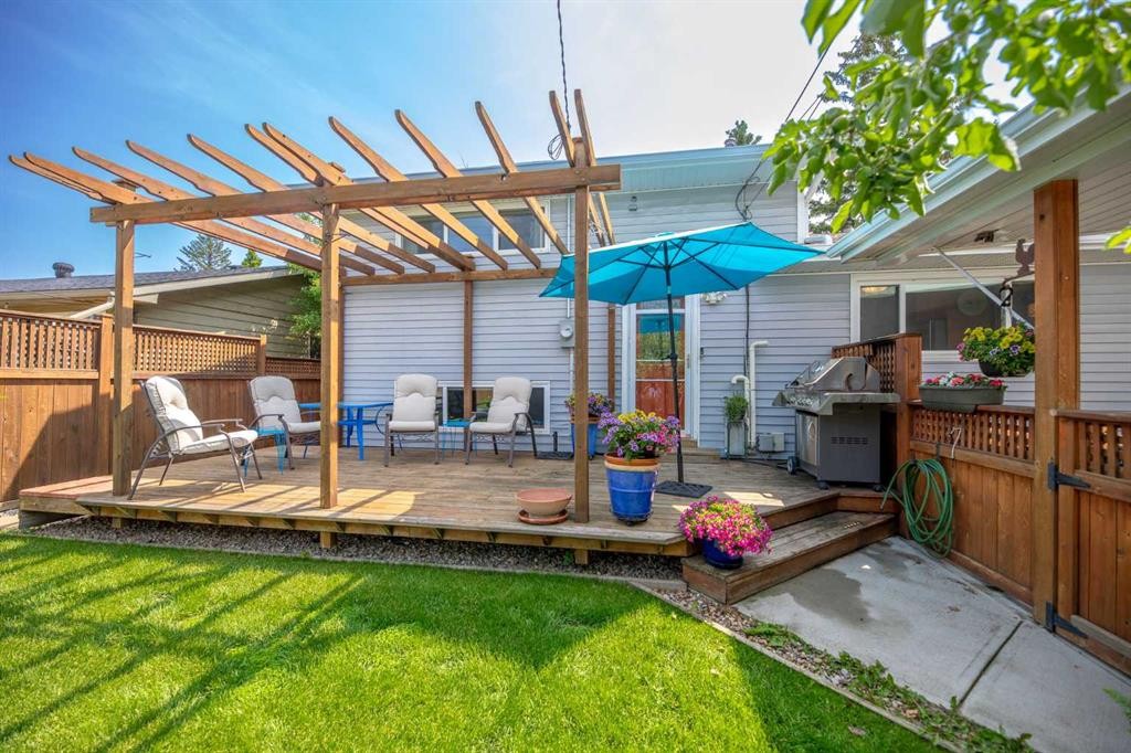 









1619


47

Street Southwest,
Calgary,




AB
T3C 2E2

