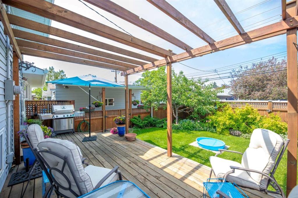 









1619


47

Street Southwest,
Calgary,




AB
T3C 2E2

