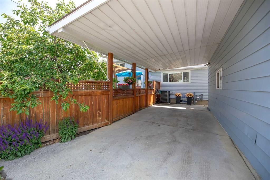 









1619


47

Street Southwest,
Calgary,




AB
T3C 2E2

