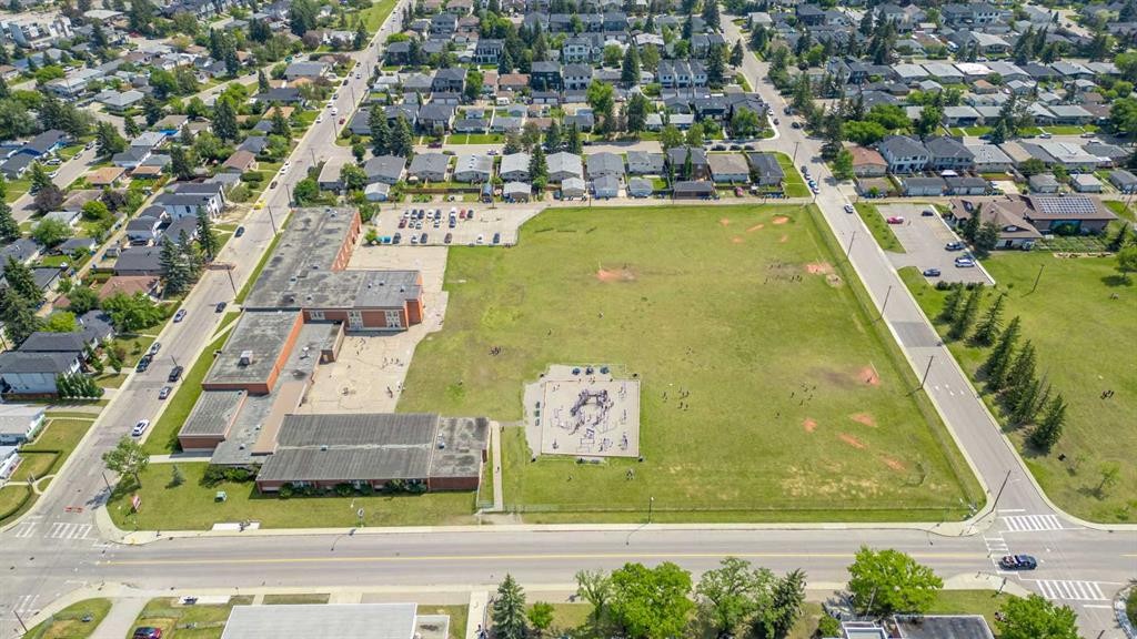 









1619


47

Street Southwest,
Calgary,




AB
T3C 2E2


