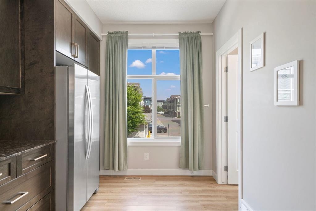 









19640


40

Street Southeast,
Calgary,




AB
T3M 3A6

