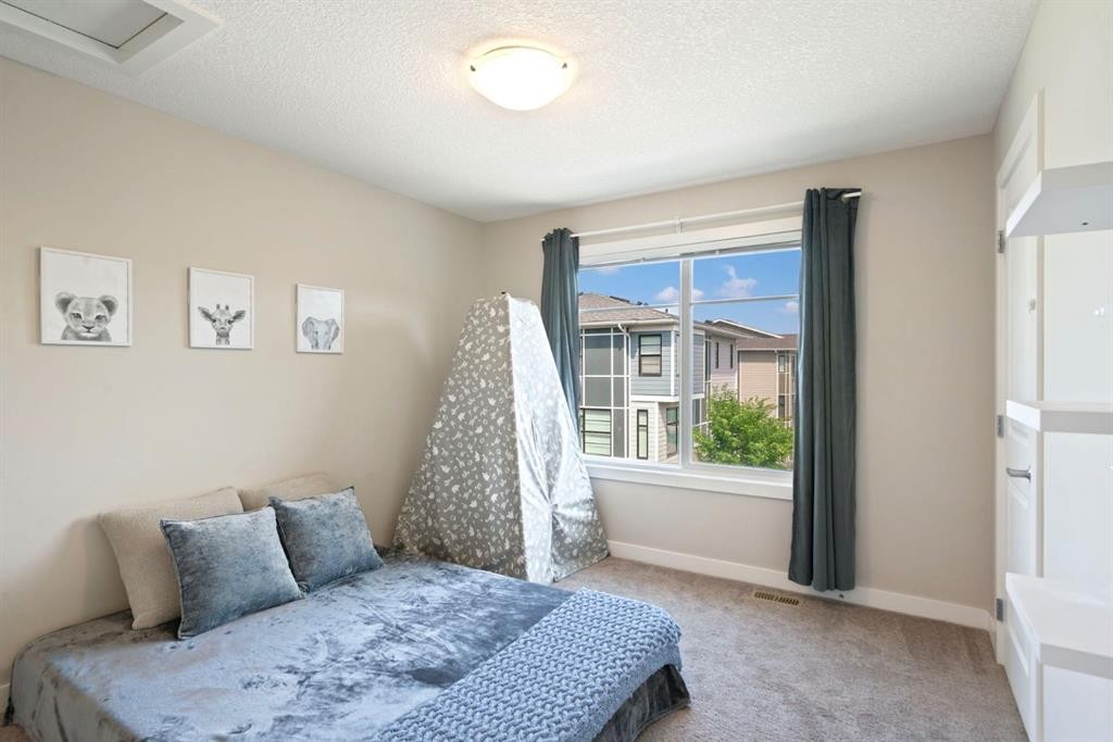 









19640


40

Street Southeast,
Calgary,




AB
T3M 3A6

