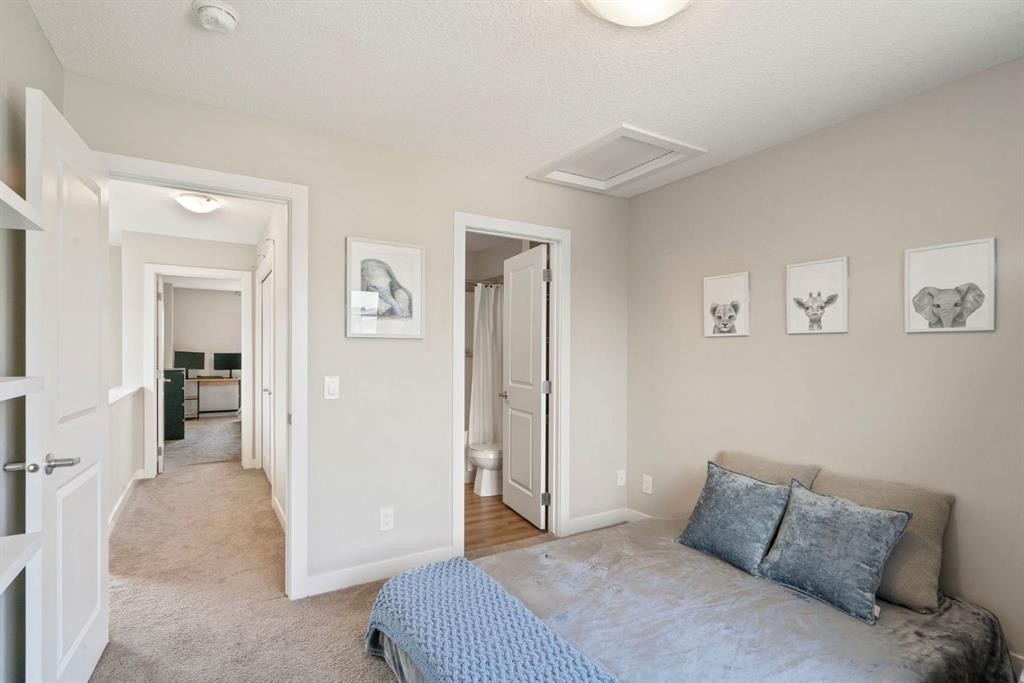 









19640


40

Street Southeast,
Calgary,




AB
T3M 3A6

