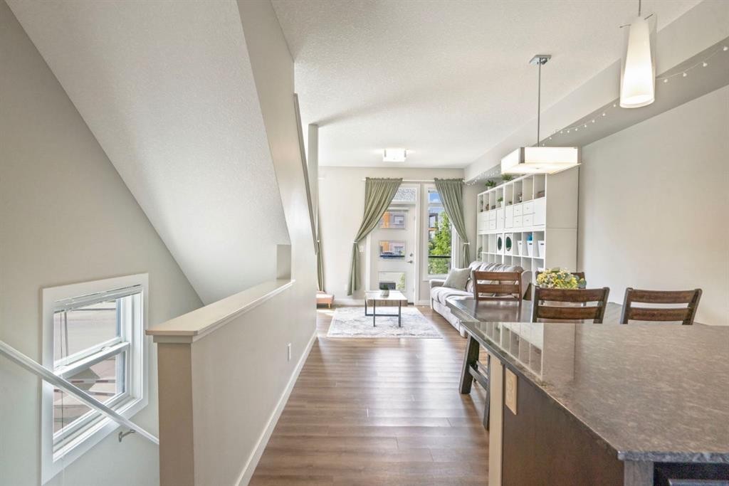 









19640


40

Street Southeast,
Calgary,




AB
T3M 3A6

