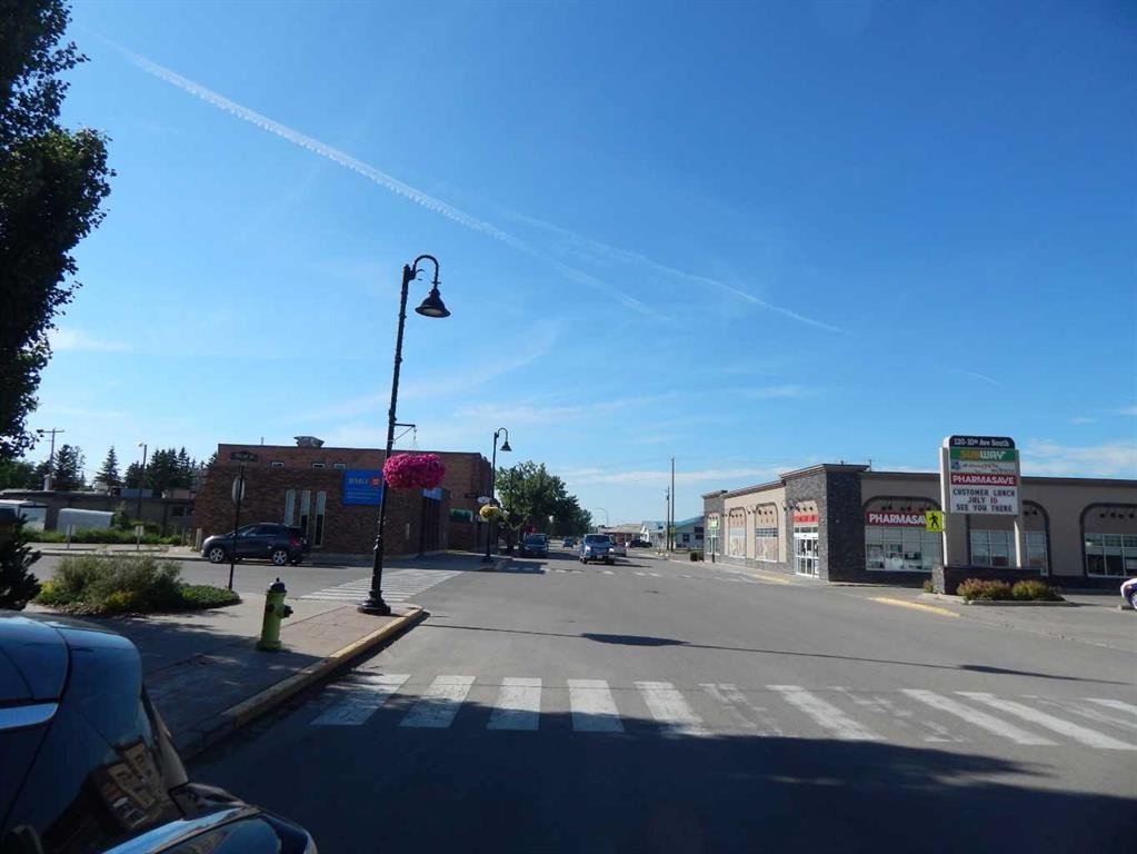 









837


E Centre

Street,
Carstairs,




AB
T0M 0N0

