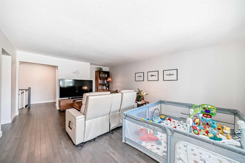 









3130


66

Avenue Southwest, 804,
Calgary,




AB
T3E 5K8

