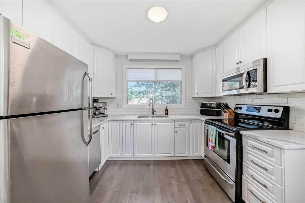 









3130


66

Avenue Southwest, 804,
Calgary,




AB
T3E 5K8

