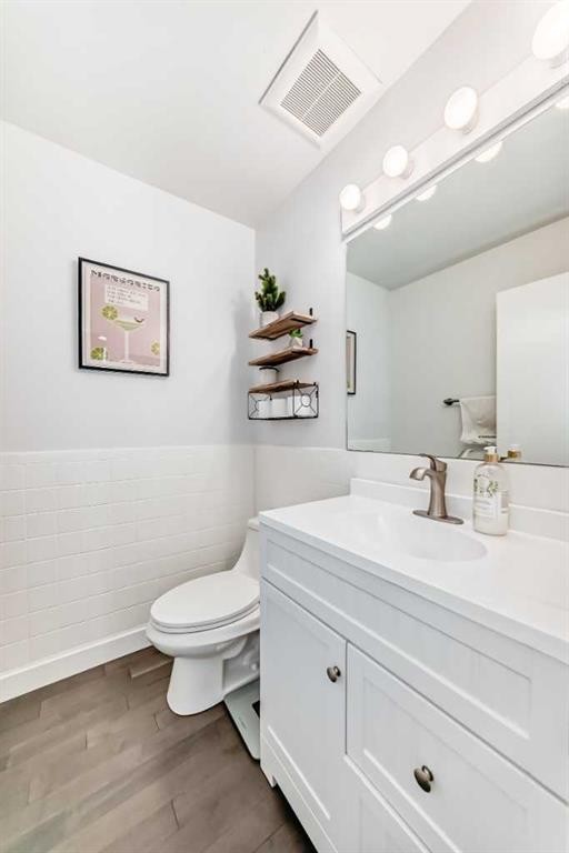 









3130


66

Avenue Southwest, 804,
Calgary,




AB
T3E 5K8

