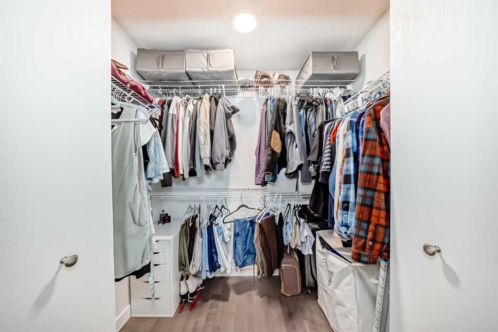 









3130


66

Avenue Southwest, 804,
Calgary,




AB
T3E 5K8


