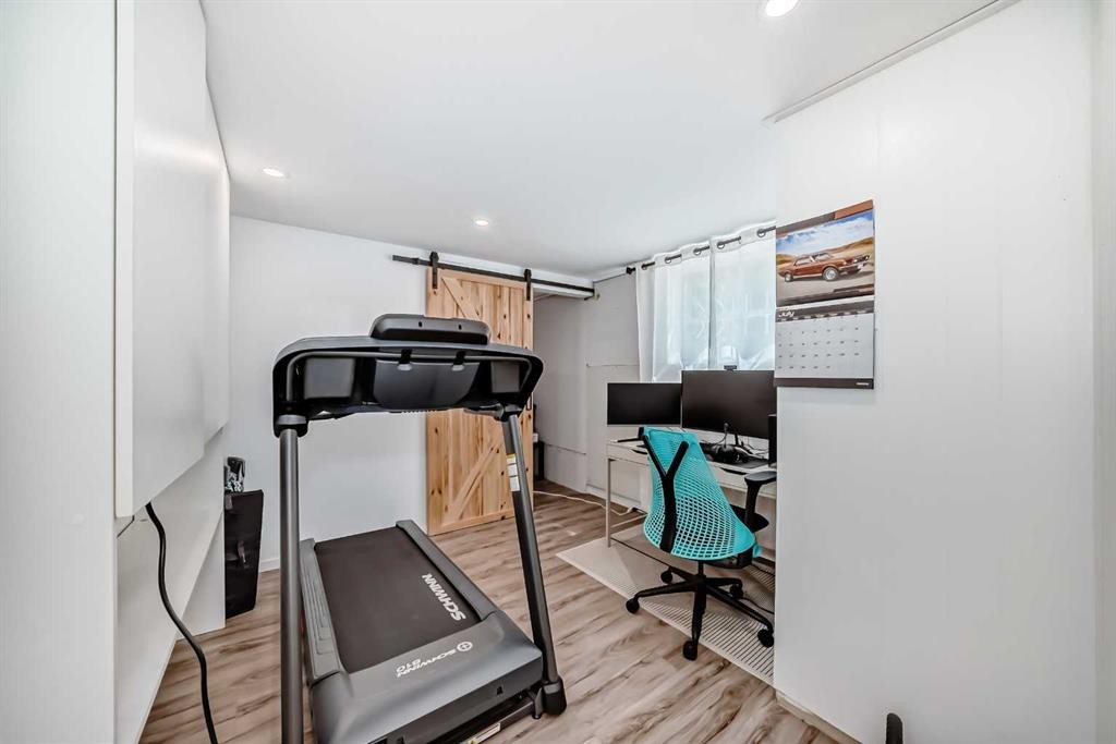 









3130


66

Avenue Southwest, 804,
Calgary,




AB
T3E 5K8

