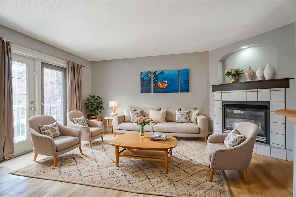 









122


Inglewood

Grove Southeast,
Calgary,




AB
T2G 5R4

