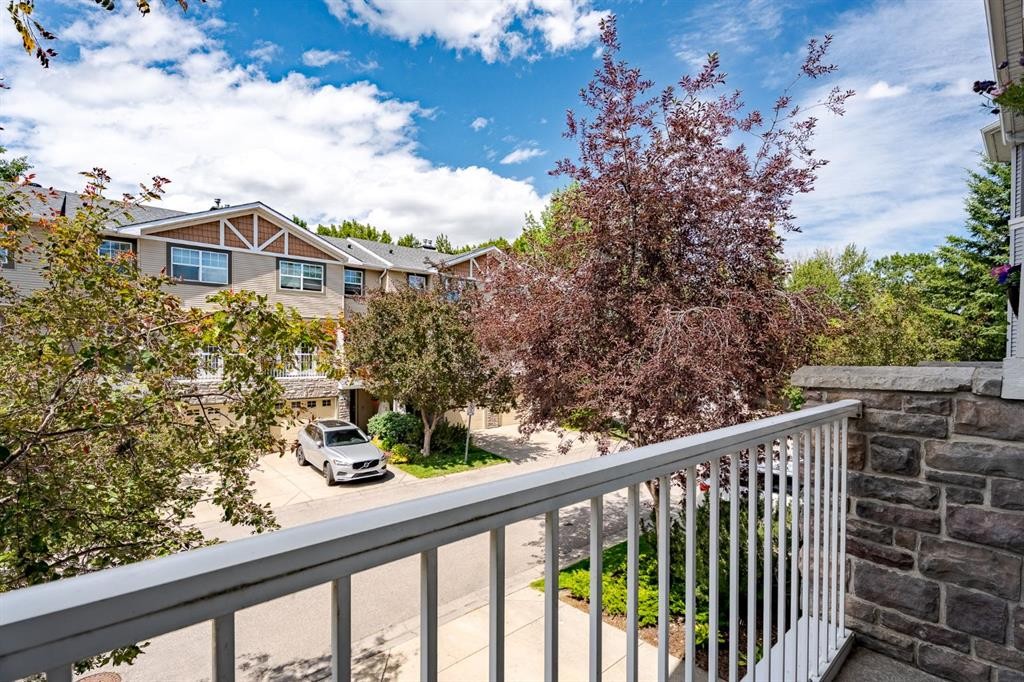 









122


Inglewood

Grove Southeast,
Calgary,




AB
T2G 5R4

