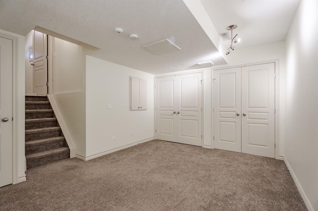 









122


Inglewood

Grove Southeast,
Calgary,




AB
T2G 5R4

