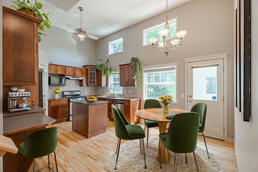 









122


Inglewood

Grove Southeast,
Calgary,




AB
T2G 5R4

