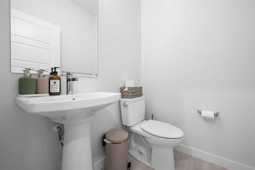 









336


Lucas

Way Northwest,
Calgary,




AB
T3P 0R5

