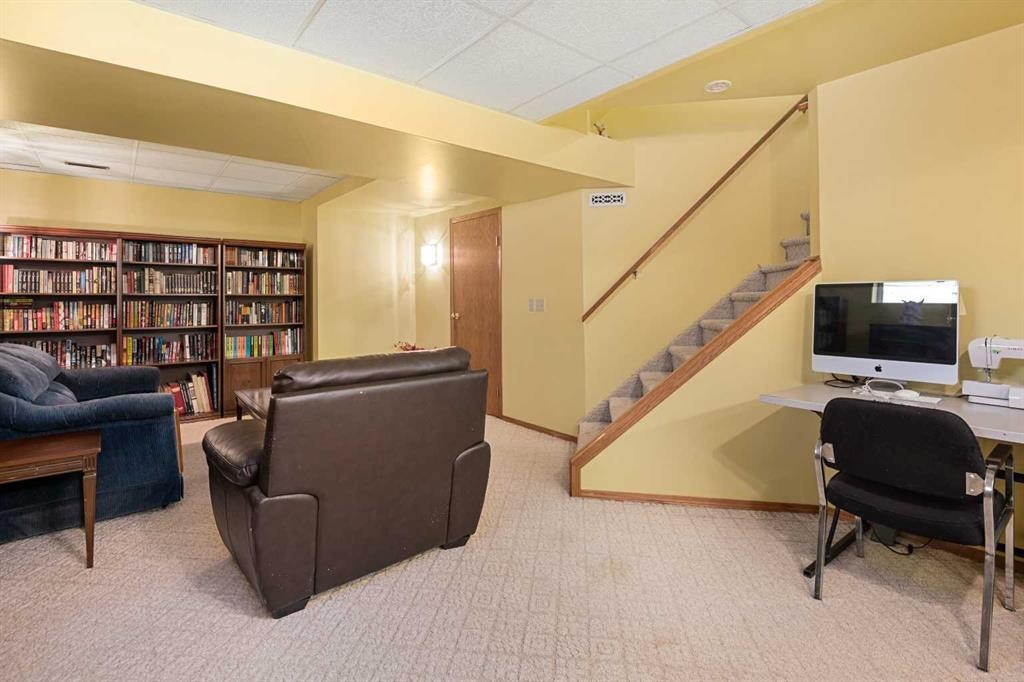 









89


Riverglen

Close Southeast,
Calgary,




AB
T2C 3W4

