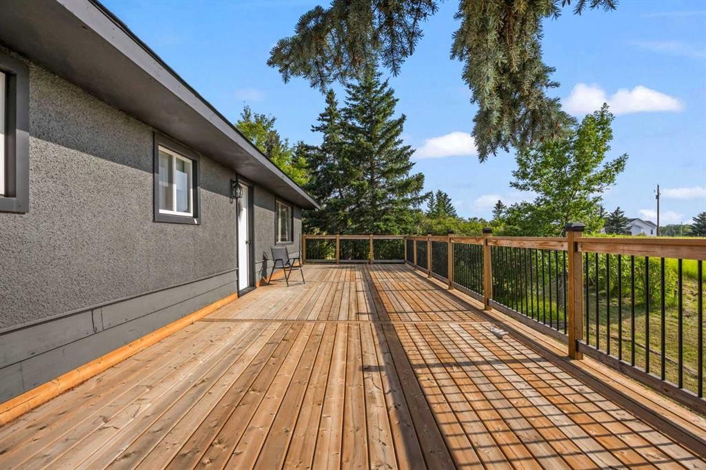 









290099


1016

Drive East,
Rural Foothills County,




AB
T1S 1A2

