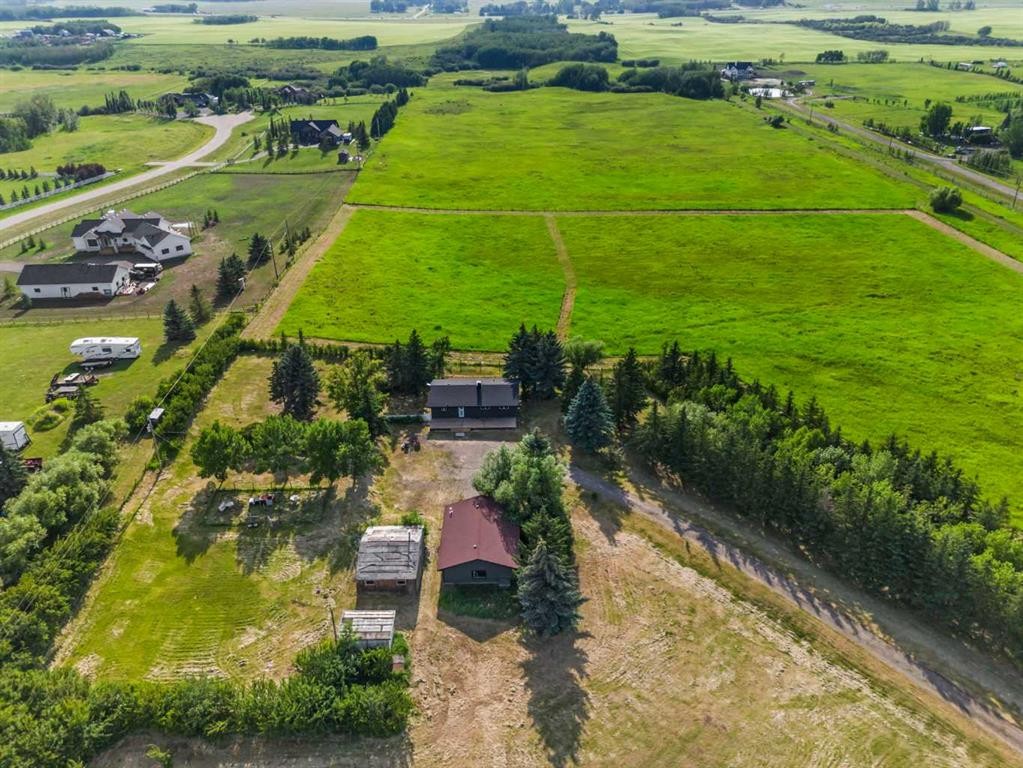 









290099


1016

Drive East,
Rural Foothills County,




AB
T1S 1A2

