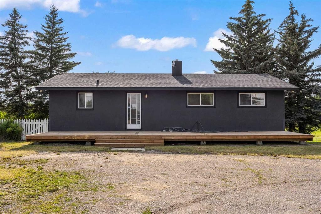 









290099


1016

Drive East,
Rural Foothills County,




AB
T1S 1A2

