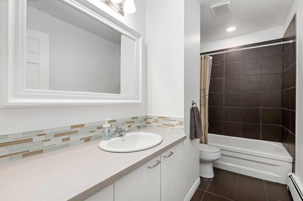 









2043


35

Avenue Southwest,
Calgary,




AB
T2T 2E2

