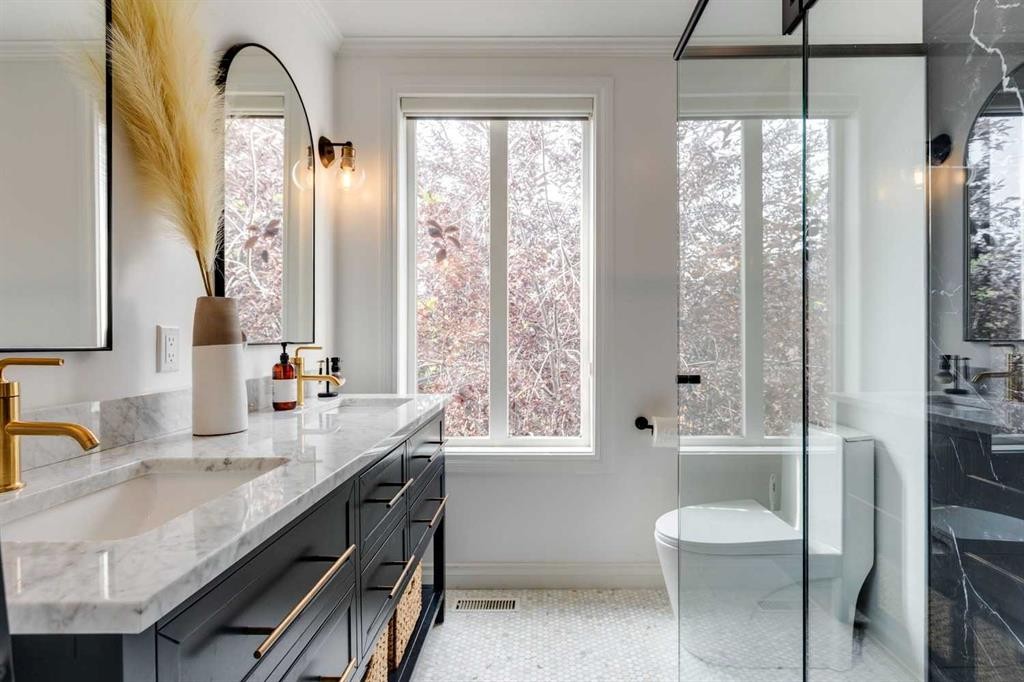 









2346


Erlton

Place Southwest,
Calgary,




AB
T2S 2Z4


