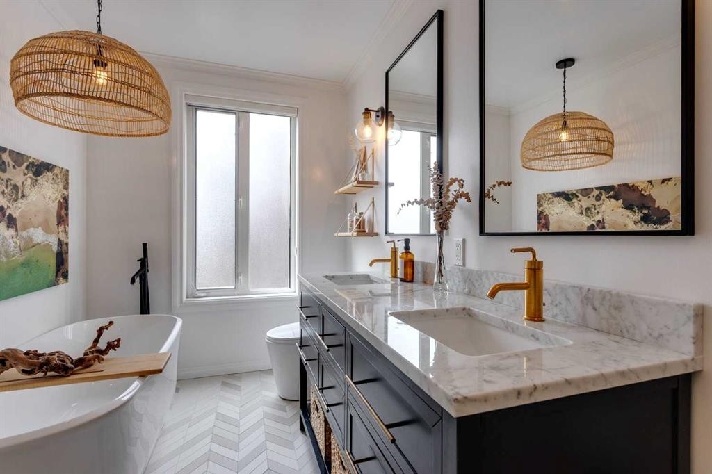 









2346


Erlton

Place Southwest,
Calgary,




AB
T2S 2Z4

