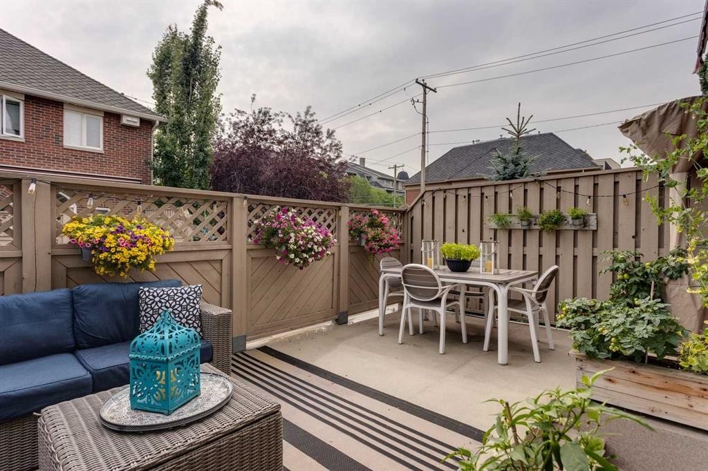 









2346


Erlton

Place Southwest,
Calgary,




AB
T2S 2Z4

