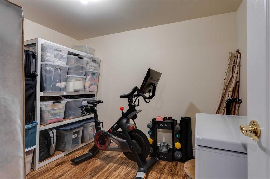 









2346


Erlton

Place Southwest,
Calgary,




AB
T2S 2Z4

