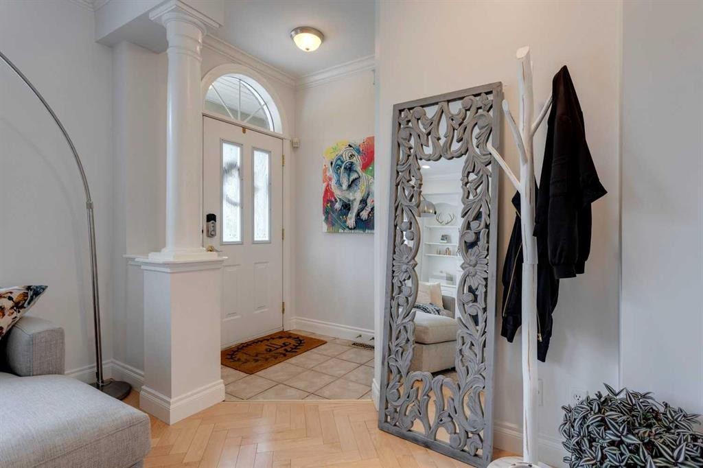 









2346


Erlton

Place Southwest,
Calgary,




AB
T2S 2Z4

