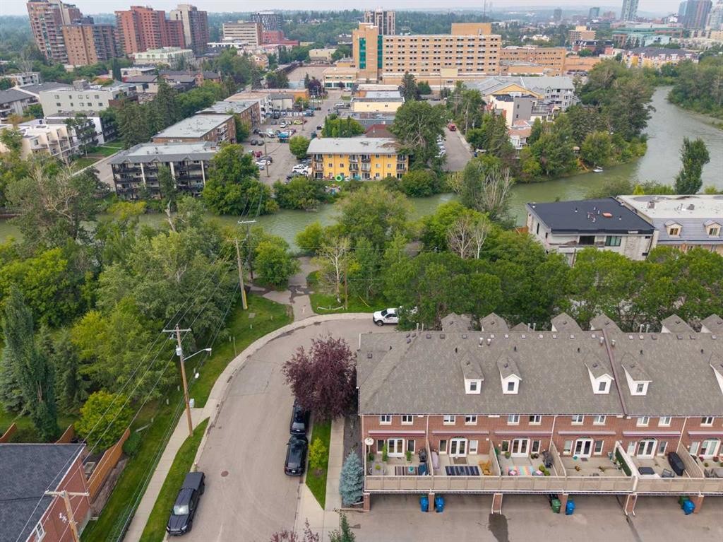 









2346


Erlton

Place Southwest,
Calgary,




AB
T2S 2Z4

