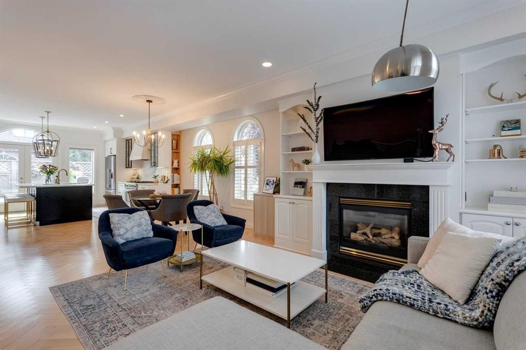









2346


Erlton

Place Southwest,
Calgary,




AB
T2S 2Z4

