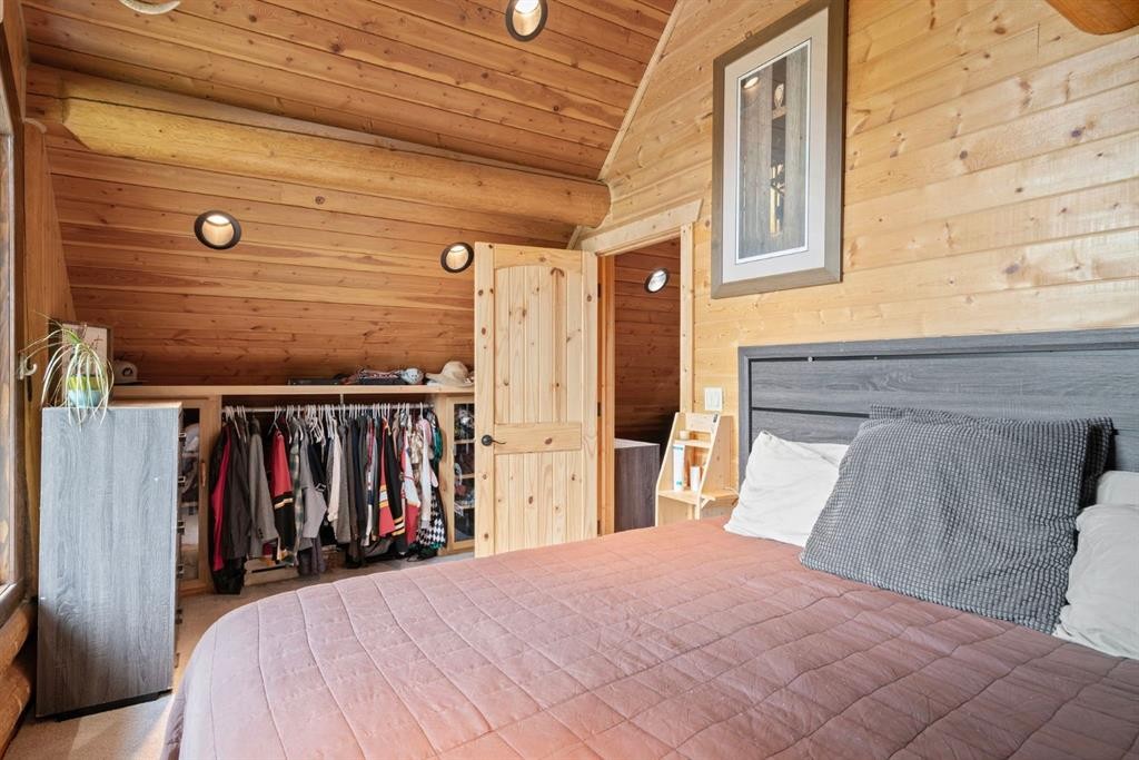 









282167


Range Road 53

,
Rural Rocky View County,




AB
T4C 2W1

