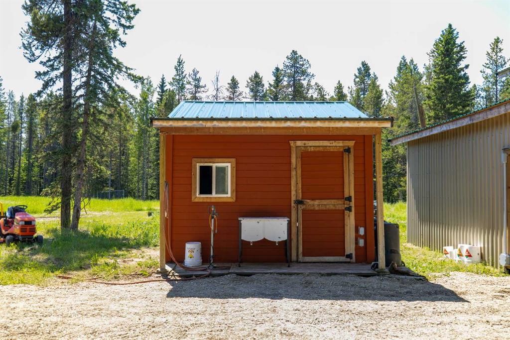 









282167


Range Road 53

,
Rural Rocky View County,




AB
T4C 2W1

