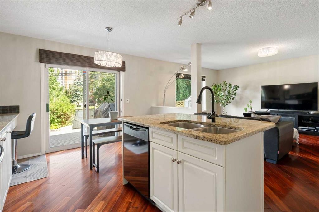 









4


West Springs

Way Southwest,
Calgary,




AB
T3H 4M4

