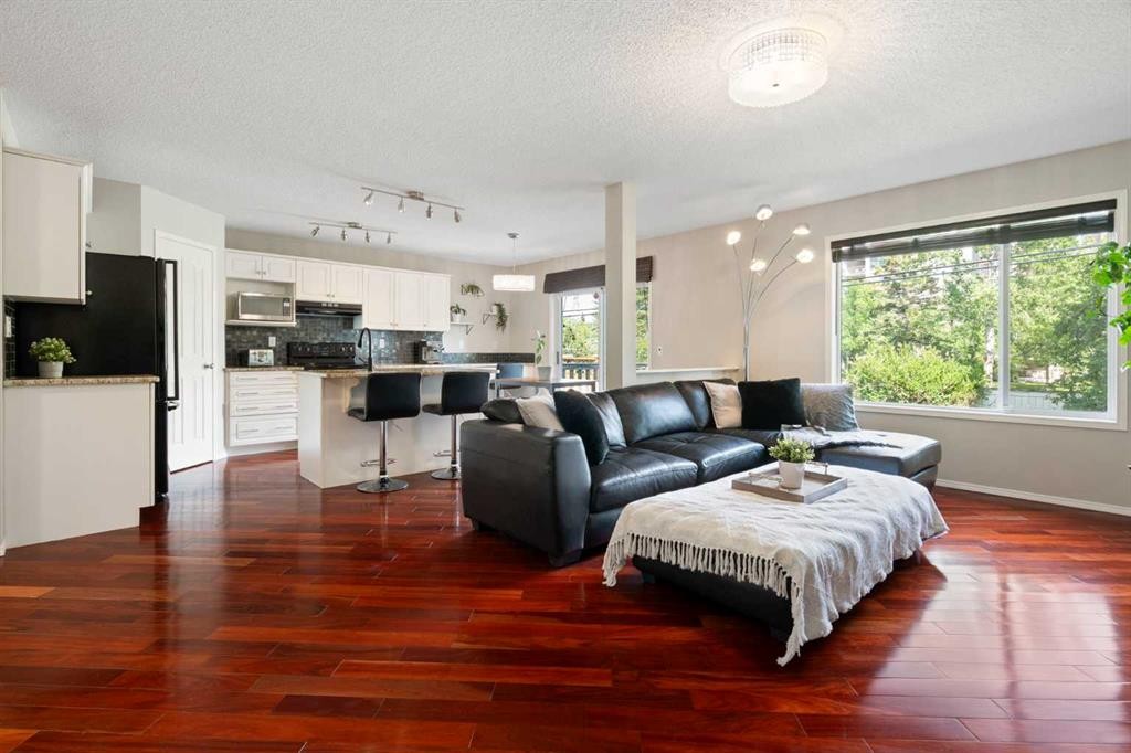 









4


West Springs

Way Southwest,
Calgary,




AB
T3H 4M4

