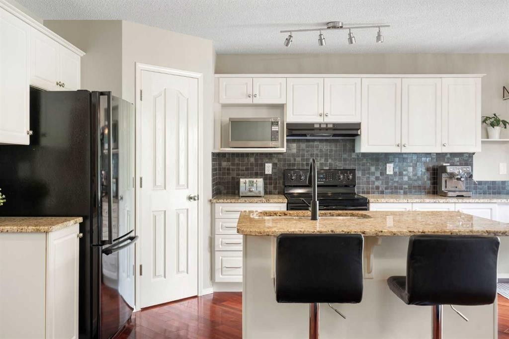 









4


West Springs

Way Southwest,
Calgary,




AB
T3H 4M4


