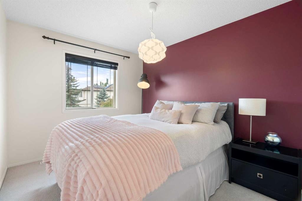 









4


West Springs

Way Southwest,
Calgary,




AB
T3H 4M4

